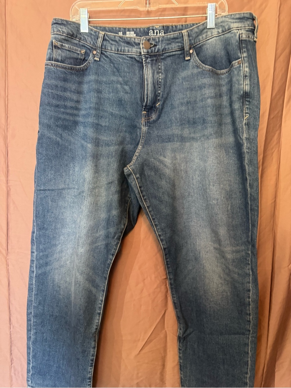 a.n.a Women's Blue Boyfriend Jeans – Relaxed Everyday Denim